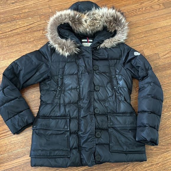 Moncler Puffer Coat. Size 3 - Picture 1 of 8